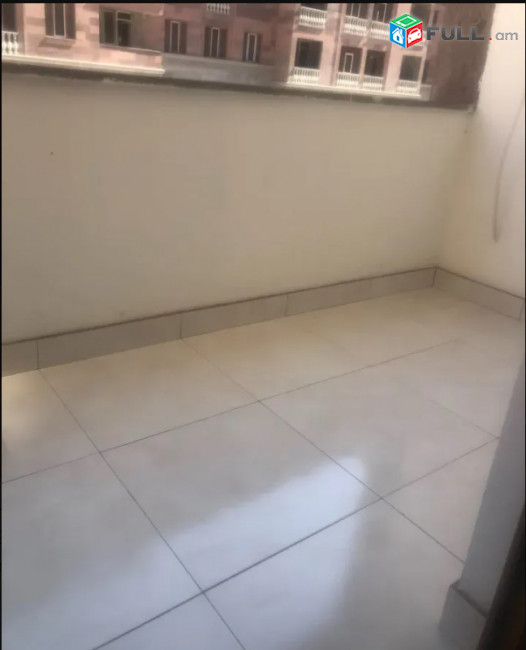 LA09843 Վարձով 3 սենյականոց բնակարան  Ադոնց , Երազ բնակելի թաղամաս նորակառույց շենքում