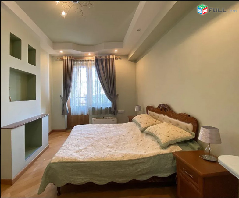 LA01268 Օրավարձով 3 սենյականոց բնակարան  Հյուսիսային պողոտա, նորակառույց շենքում