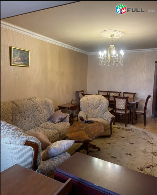 LA09845 Վարձով 3 սենյականոց բնակարան Էրեբունու փողոցում