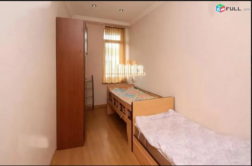 LA00958 Վարձով 4 սենյականոց բնակարան Ձորափի փողոց , նորակառույց շենք
