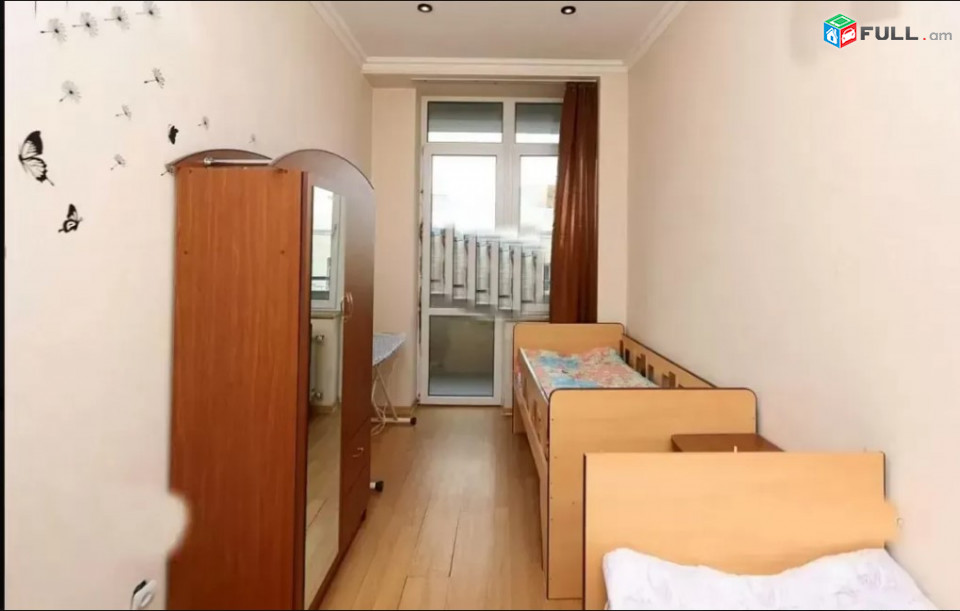 LA00958 Վարձով 4 սենյականոց բնակարան Ձորափի փողոց , նորակառույց շենք