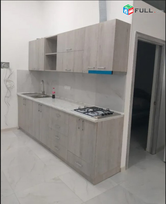 LA09877 Վարձով 3 սենյականոց բնակարան Չեխովի փողոց , նորակառույց շենք