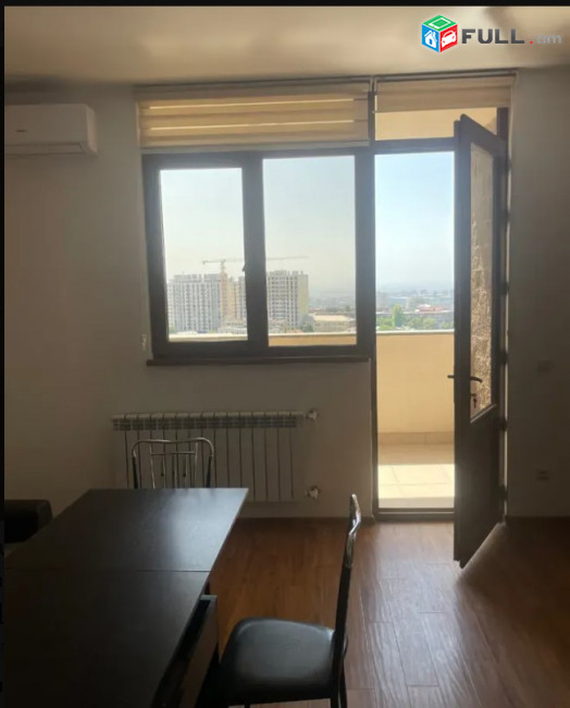 LA09904 Վարձով 2 սենյականոց բնակարան նորակառույց շենքում Գրիբոյեդով փողոցում