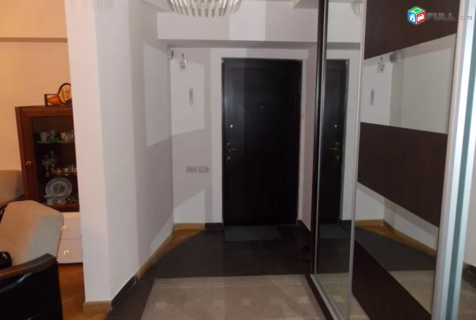 LA00578 Վարձով 2 սենյականոց բնակարան Սարյանի փողոցում