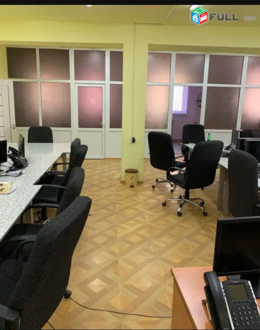 LA09967  Վարձով 200 քմ. Գրասենյակային տարածք Բեկնազարյան փողոց , Աջափնյակ