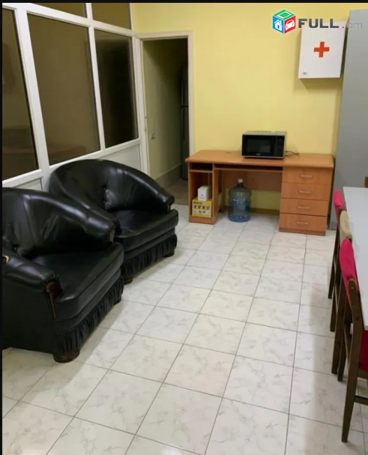 LA09967  Վարձով 200 քմ. Գրասենյակային տարածք Բեկնազարյան փողոց , Աջափնյակ