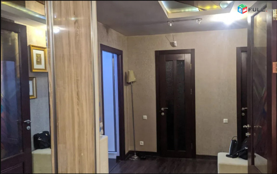 LA09979 Վարձով 3 սենյականոց բնակարան Պուշկինի փողոցում