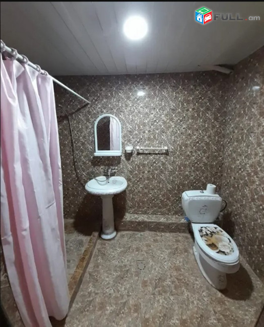 LA09986 Վարձով 2 սենյականոց բնակարան  Զորավար Անդրանիկի փողոցում