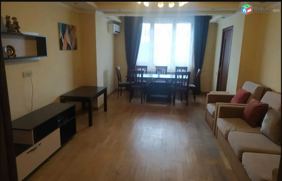 LA10049 Վարձով 3  սենյականոց բնակարան Հովսեփ Էմինի փողոց  , Փափազյան խաչմերուկի  մոտ