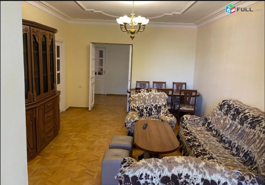 LA10078 Վարձով 4 սենյականոց բնակարան Արամ Խաչատրյան փողոցում