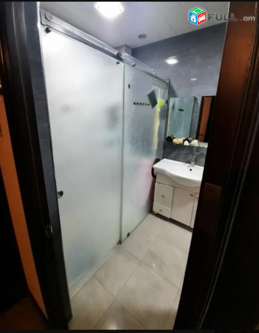 LA10156  Վարձով 3 սենյականոց բնակարան Օրբելի , նորակառույց շենք