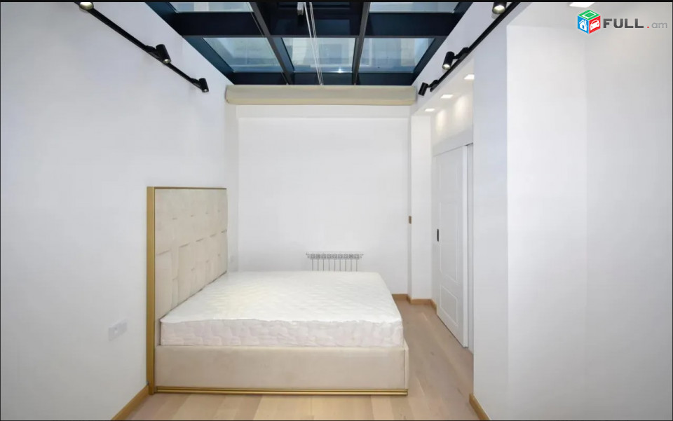 LA10175 Վարձով 5 սենյականոց բնակարան  Վերին Անտառային փողոց , նորակառույց շենքում 