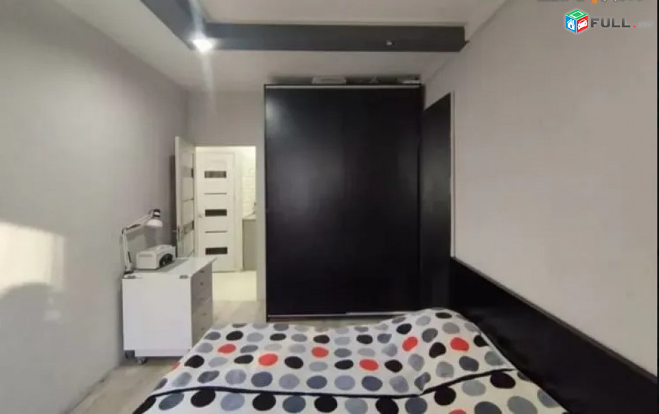 LA10250 Վարձով 3 սենյականոց բնակարան Զորավարի Անդրանիկի փողոց 