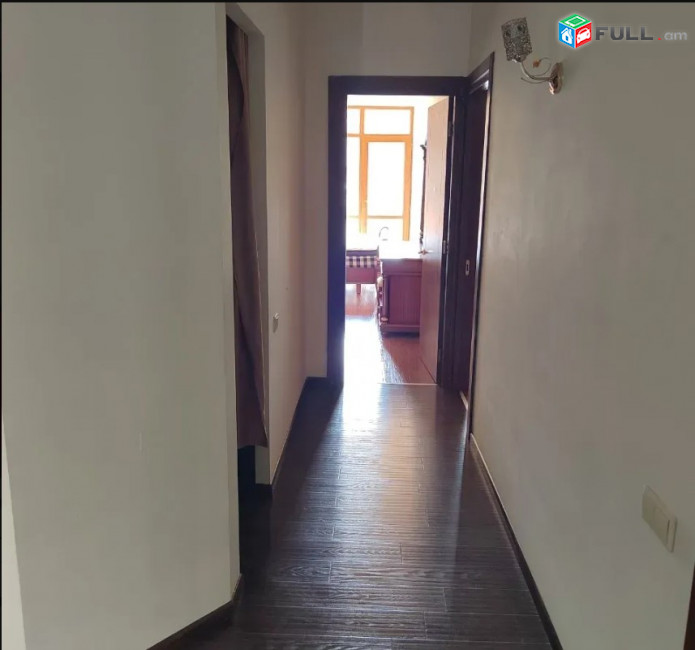 LA10260 Վարձով 4 սենյականոց բնակարան  Արամի փողոց, նորակառույց շենքում