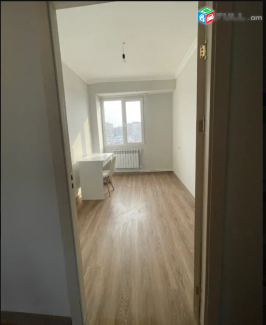 LA10299 Վարձով 4 սենյականոց բնակարան Սվաճյան փողոցում