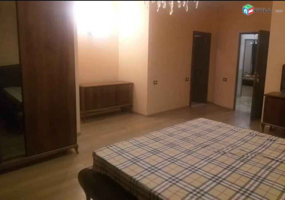 LA10335 Օրավարձով 4 սենյականոց բնակարան  Հյուսիսային պողոտա, նորակառույց շենքում
