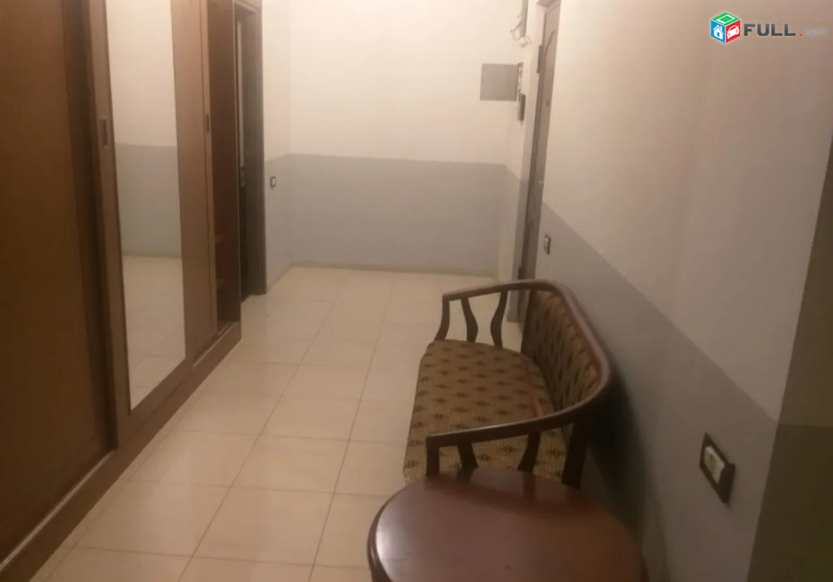 LA10335 Օրավարձով 4 սենյականոց բնակարան  Հյուսիսային պողոտա, նորակառույց շենքում