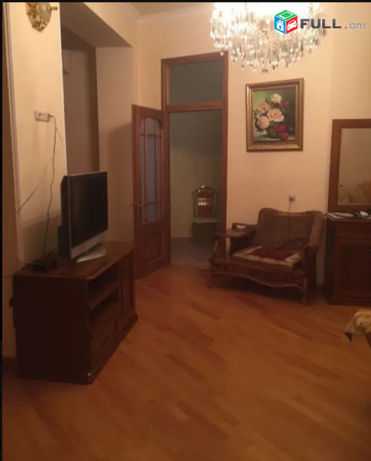 LA10337 Վարձով 3 սենյականոց բնակարան Եկմալյան փողոց  , նորակառույց շենքում 
