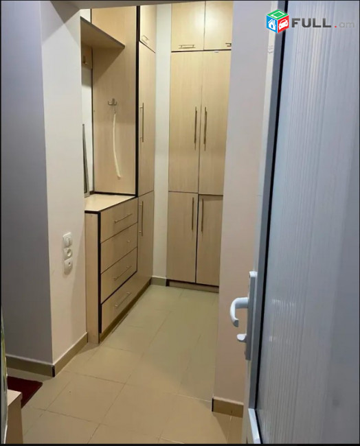 LA10344 Վարձով 2 սենյականոց բնակարան Երվանդ Քոչարի փողոցում