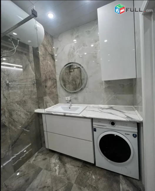 LA10352  Վարձով 3 սենյականոց բնակարան Վարդանանց փողոց , նորակառույց շենքում