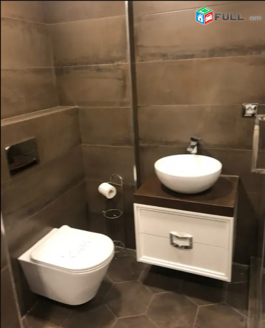 LA10361 Վարձով 5 սենյականոց բնակարան  Կորյունի փողոց , նորակառույց շենքում 