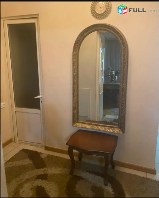 LA10363 Վարձով 3 սենյականոց բնակարան Թոթովենցի փողոցում