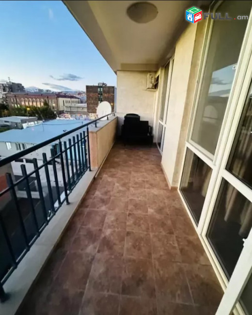 LA10368 Վարձով 3 սենյականոց բնակարան Նաիրի Զարյան փողոց , նորոակառույց շենք