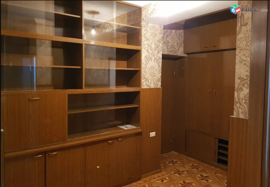 LA10378 Վարձով 3 սենյականոց բնակարան Նիկողայոս Ադոնցի փողոցում