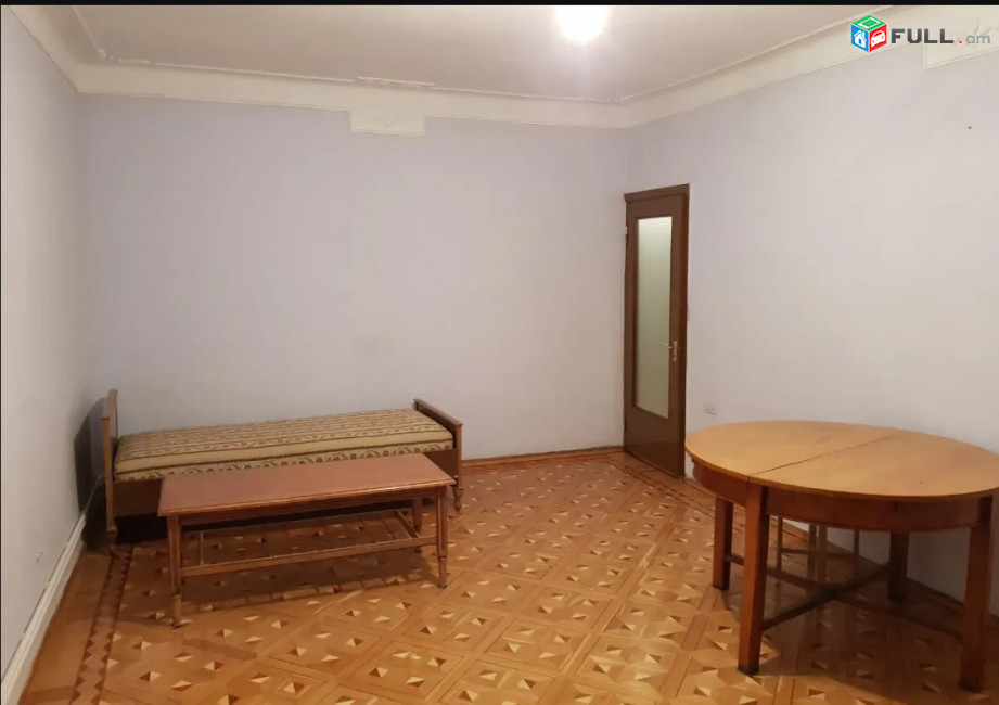 LA10378 Վարձով 3 սենյականոց բնակարան Նիկողայոս Ադոնցի փողոցում
