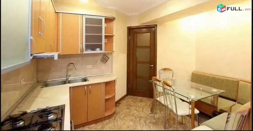 LA10381  Վարձով 3 սենյականոց բնակարան Թամանյան փողոցում