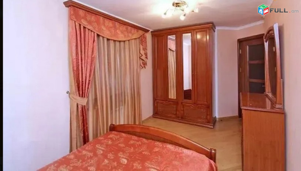 LA10381  Վարձով 3 սենյականոց բնակարան Թամանյան փողոցում