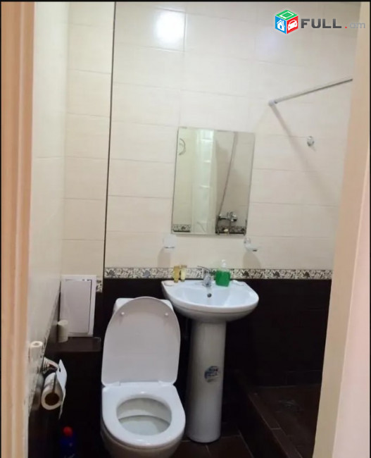 LA10383 Վարձով 3 սենյականոց բնակարան Վահրամ Փափազյան փողոցում