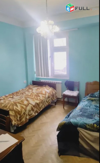 LA10384 Վարձով 4 սենյականոց բնակարան, Արամ Խաչատրյան փողոցի նրբանցք