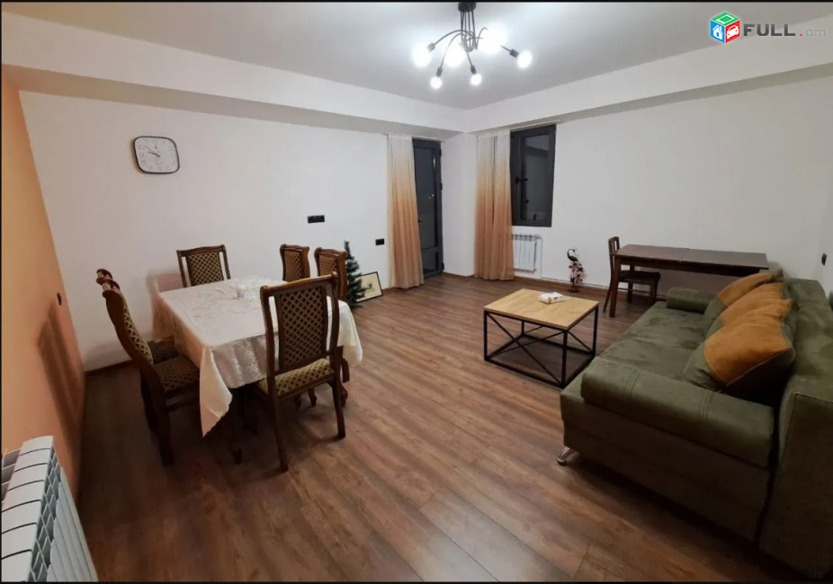 LA10387 Վարձով 3 սենյականոց բնակարան Ամիրյան փողոցում