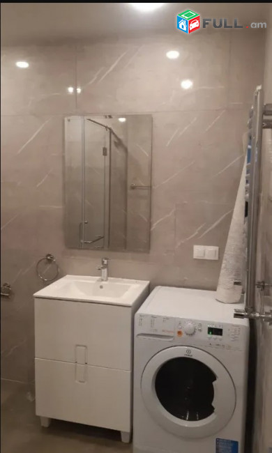 LA10392 Վարձով 2 սենյականոց բնակարան  Վիկտոր Համբարձումյանի փողոց , նորակառույց շենքում