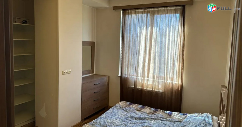 LA10399 Վարձով 2 սենյականոց բնակարան  Մաշտոցի պողոտա ,նորակառույց շենքում