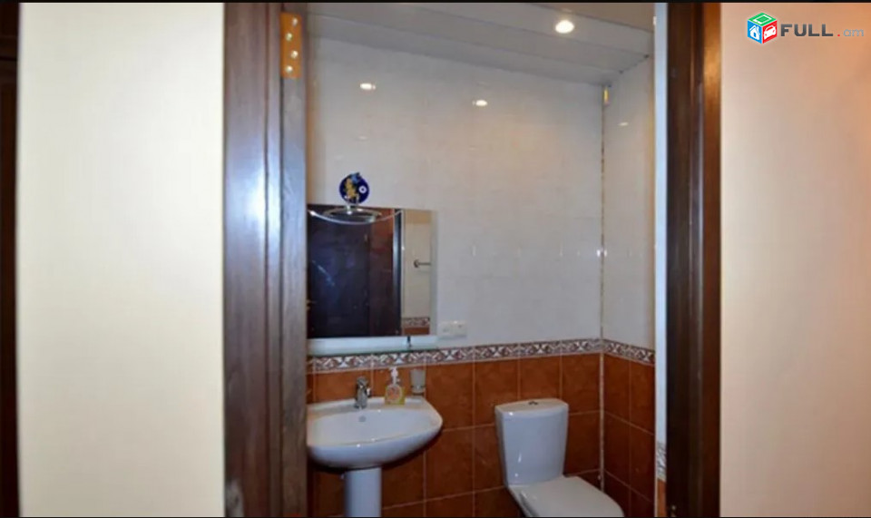 LA10400 Վարձով 3 սենյականոց բնակարան  Մեսրոպ Մաշտոցի պողոտա , նորակառույց շենքում