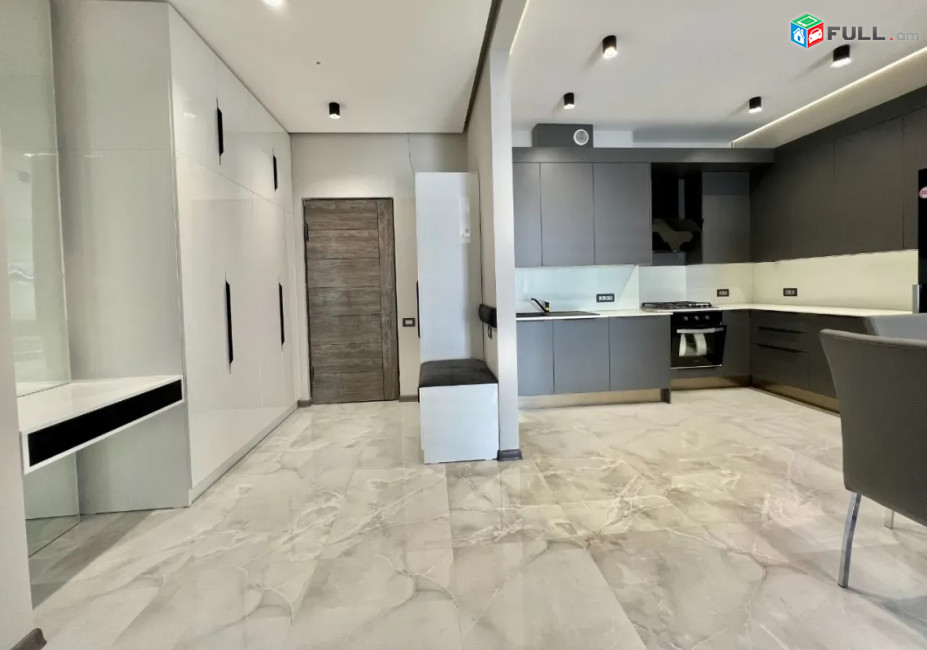LA10430 Վարձով 3 սենյականոց բնակարան Արաբկիր, Մալխասյանց փողոց ,նորակառույց շենքում 
