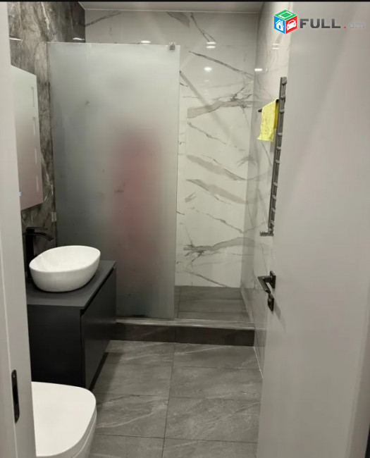 LA10435  Վարձով 2 սենյականոց բնակարան Արշակունյաց պողոտա, նորակառույց շենք Բյուրեղ թաղամասում