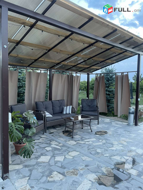 LA10445 Օրավարձով Մեկ հարկանի քարե ամառանոց, Ջրվեժ թաղամաս Ջրվեժում