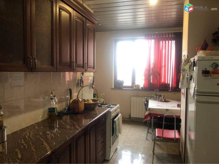 LA10447 Վարձով 2 սենյականոց բնակարան Բագրատունյաց փողոց , Քաղցրիկ խանութի մոտ