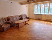 LA10449 Վարձով 4 սենյականոց բնակարան Նիզամու փողոցում