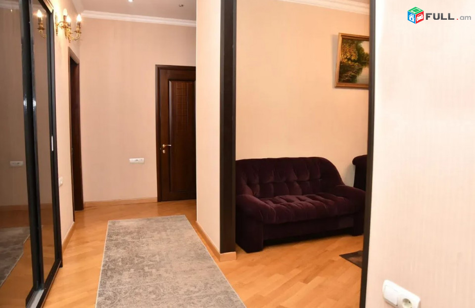 LA10467  Վարձով 3 սենյականոց բնակարան Թամանյանի փողոցում