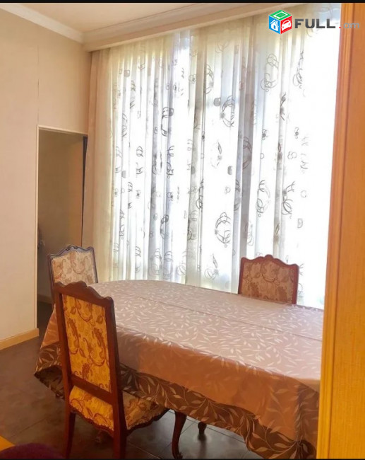 LA10467  Վարձով 3 սենյականոց բնակարան Թամանյանի փողոցում