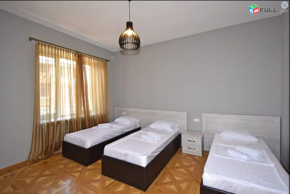 LA10473 Օրավարձով 3 սենյականոց բնակարան Մաշտոցի պողոտա , Թումանյան խաչմերուկի մոտ