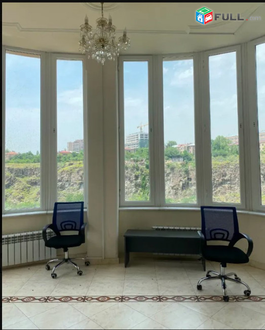 LA10487 Վարձով 8 սենյականոց Չորս հարկանի տուն Քեռու փողոցում Արաբկիրում