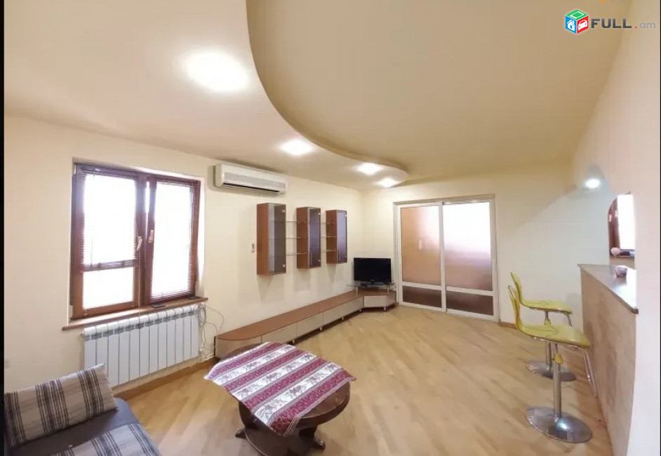 LA10492 Վարձով 2 սենյականոց բնակարան Արամ Խաչատրյան փողոց , KFC ի հարևանությամբ