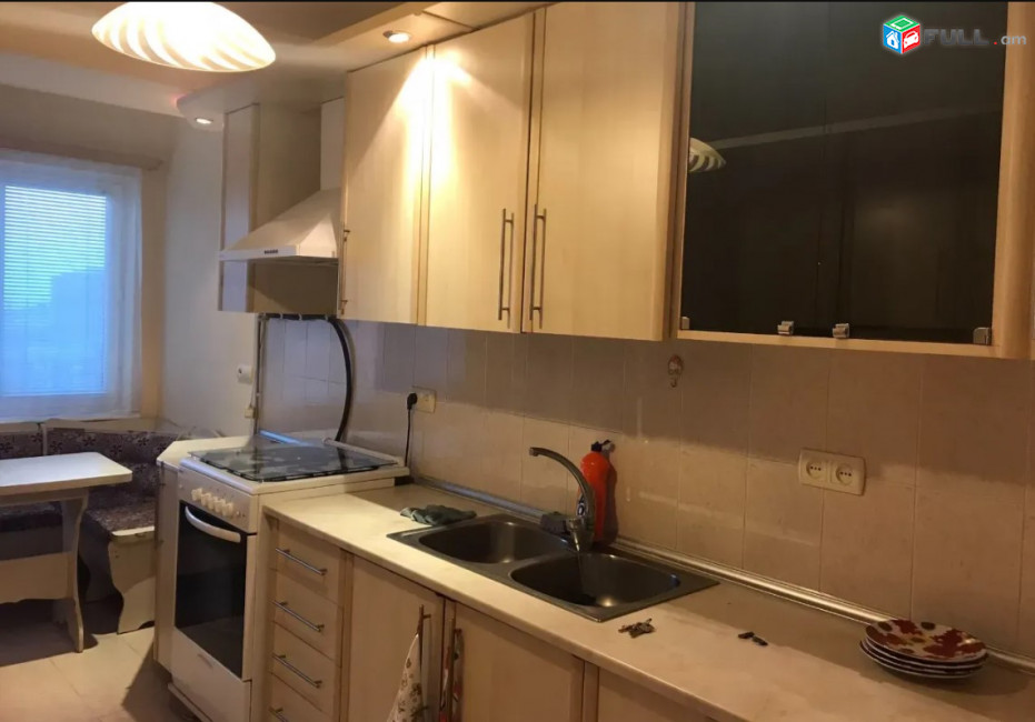 LA10497 Վարձով 3 սենյականոց բնակարան Մամիկոնյանց փողոց ,  նորակառույց շենքում 