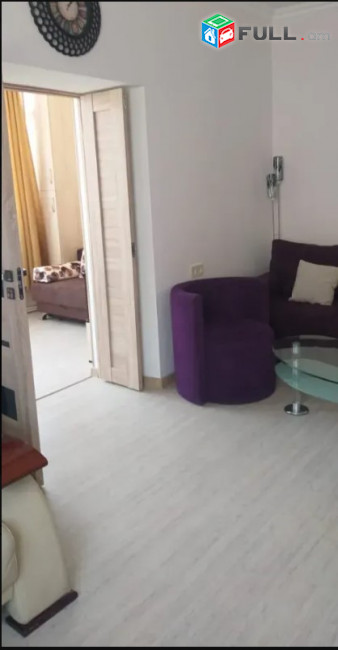 LA10527 Վարձով 3 սենյականոց բնակարան Սայաթ-Նովայի պողոտայում