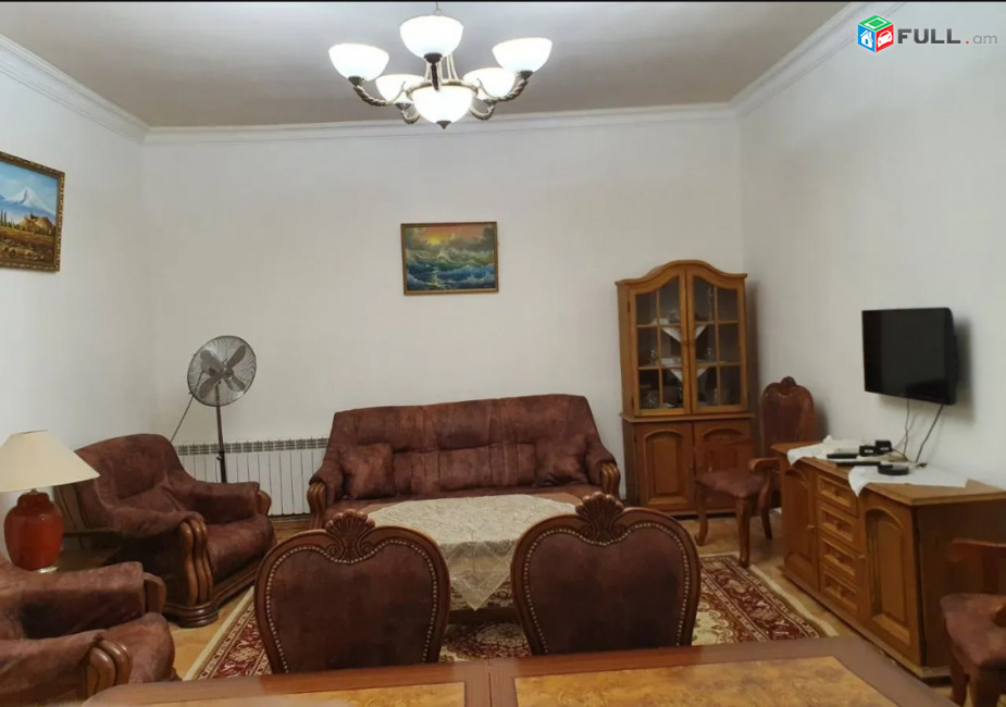 LA10543 Վարձով 3 սենյականոց բնակարան Կիևյան փողոցում
